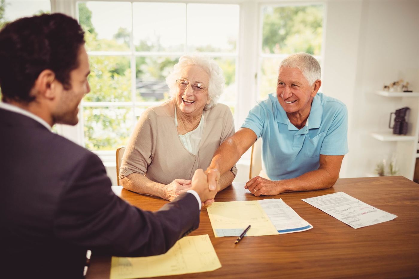 Bas de contention et petit appareillage : les forfaits pharmacie des seniors